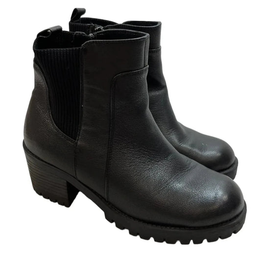 Boots Ankle Heels By Bella Vita In Black, Size: 7
