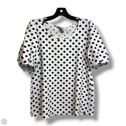 Top Short Sleeve By Green Envelope In Polkadot Pattern, Size: L