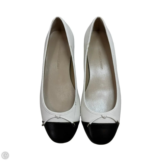 Shoes Flats By White House Black Market In White, Size: 7.5