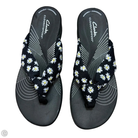 Sandals Flip Flops By Clarks In black, Size: 7