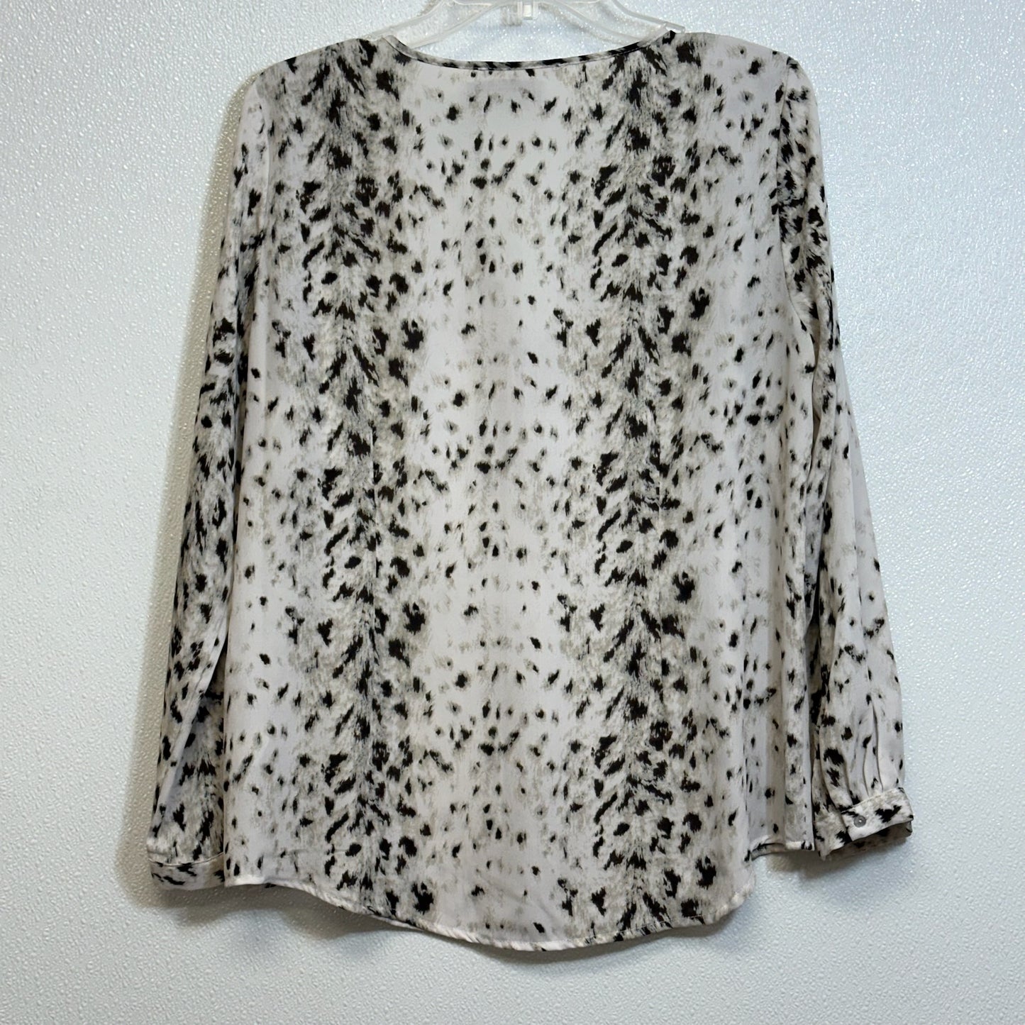 Top Long Sleeve By Violet And Claire  Size: L