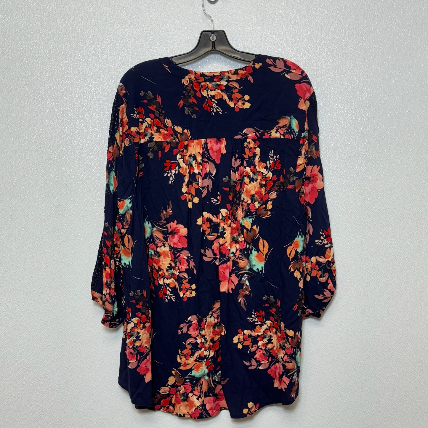 Top Long Sleeve By Torrid  Size: 3X
