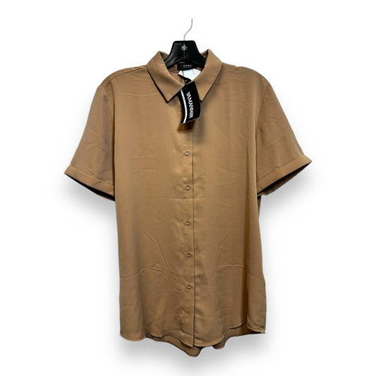 Top Short Sleeve By Clothes Mentor In Tan, Size: M