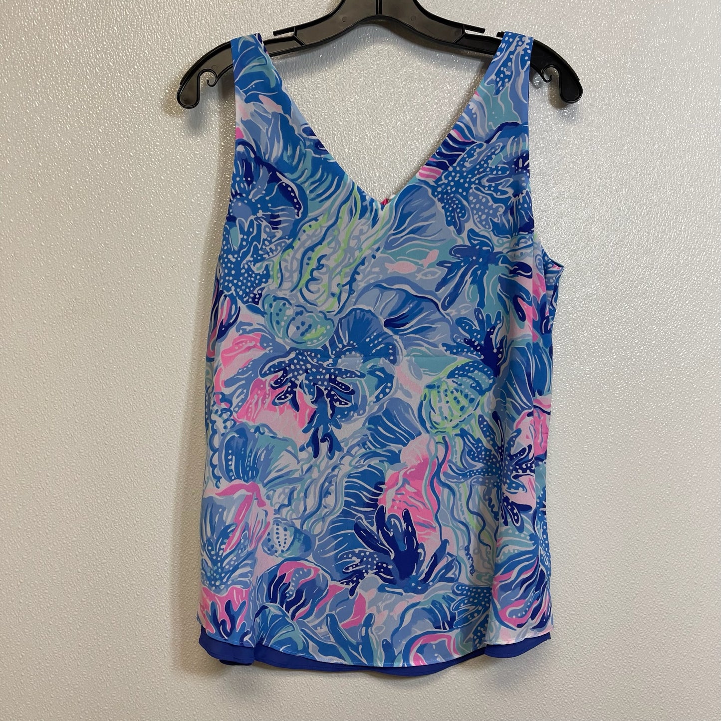 Top Sleeveless By Lilly Pulitzer In Blue, Size: M