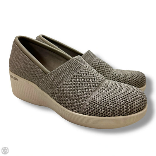 Shoes Flats By Skechers In Grey, Size: 9