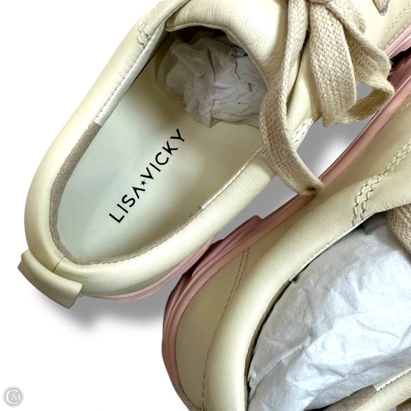 Shoes Sneakers By Clothes Mentor In Cream & Pink, Size: 6