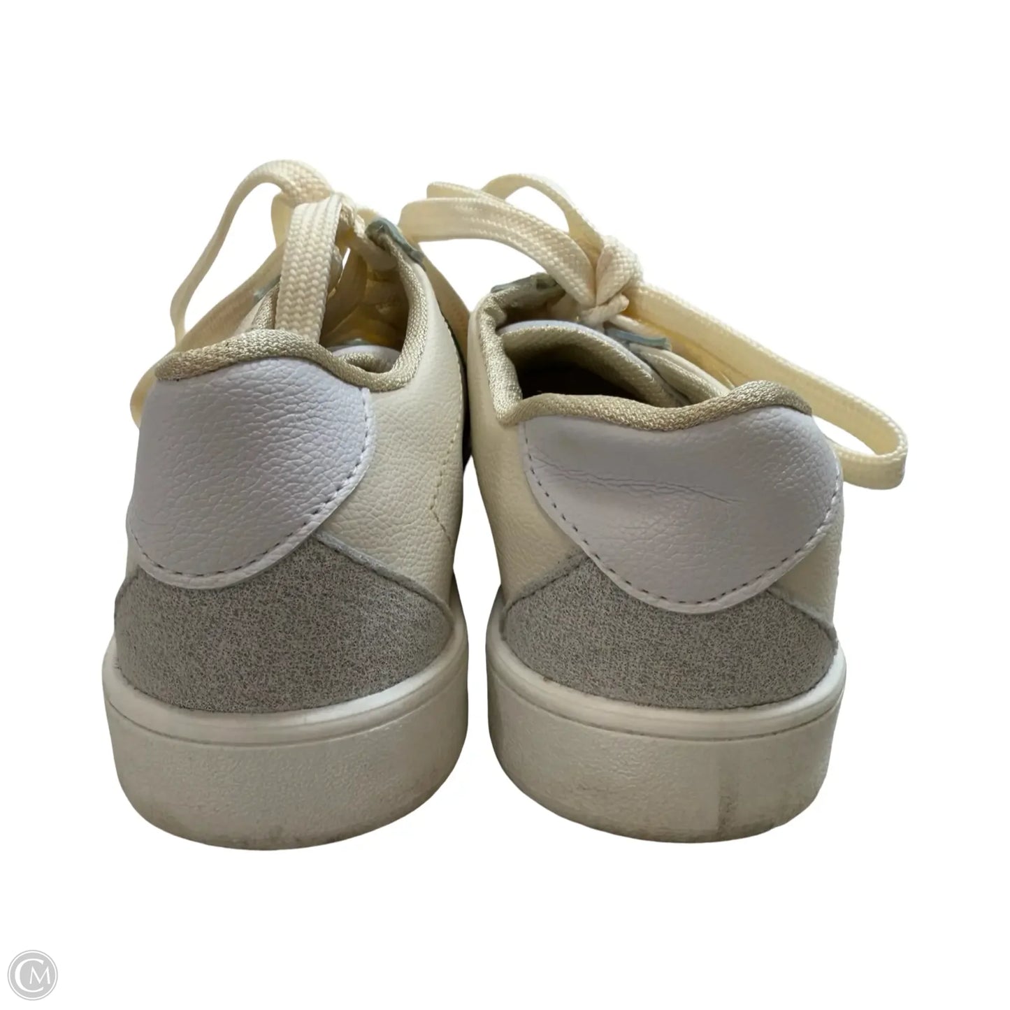 Shoes Sneakers By Clothes Mentor In White, Size: 6