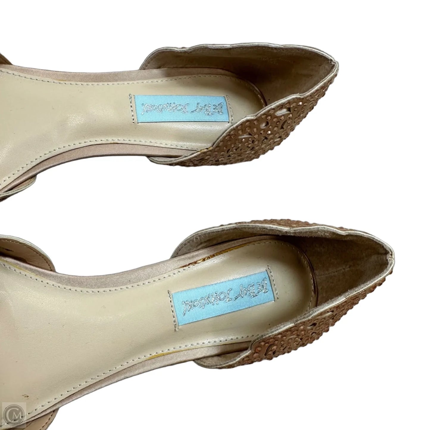 Shoes Flats By Betsey Johnson In Tan, Size: 9
