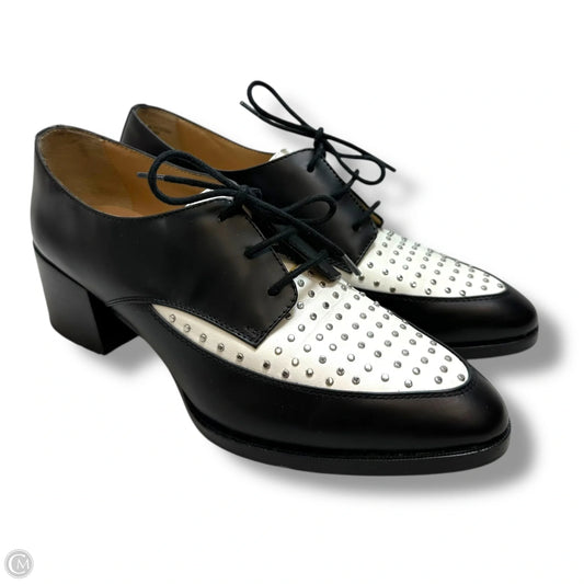 Shoes Flats By Banana Republic In Black & White, Size: 8.5