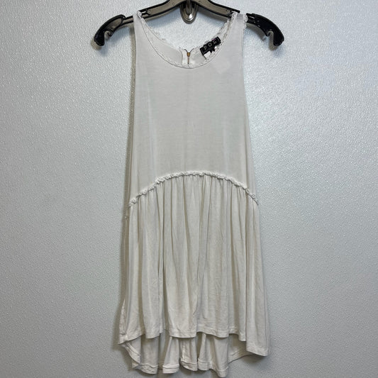 Top Sleeveless By Pol In White, Size: L