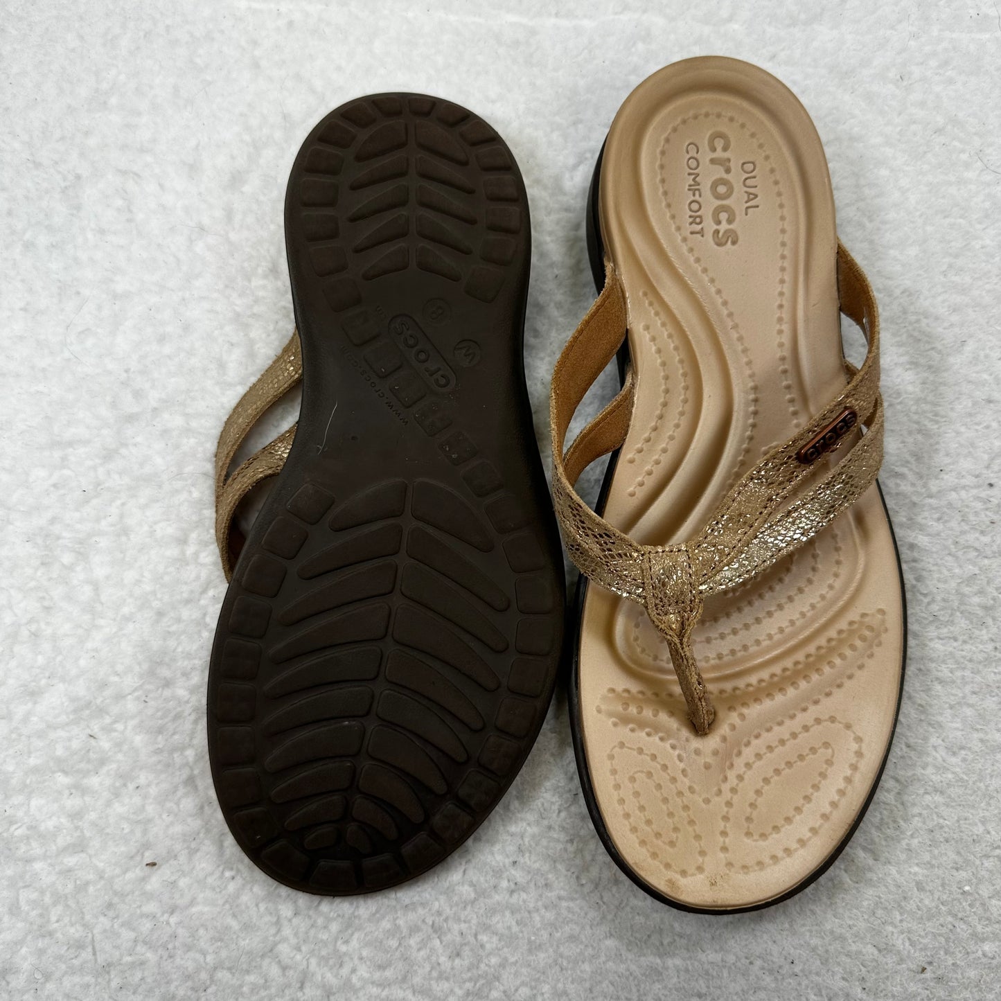 Sandals Flip Flops By Crocs In Tan, Size: 8