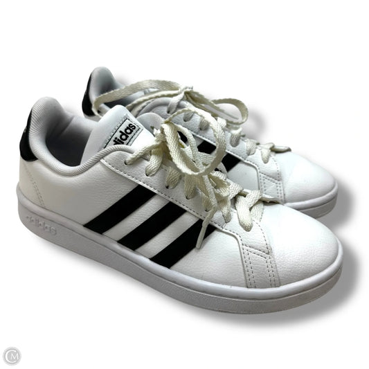 Shoes Sneakers By Adidas In White, Size: 6.5