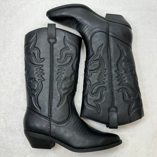Boots Western By Soda  Size: 9