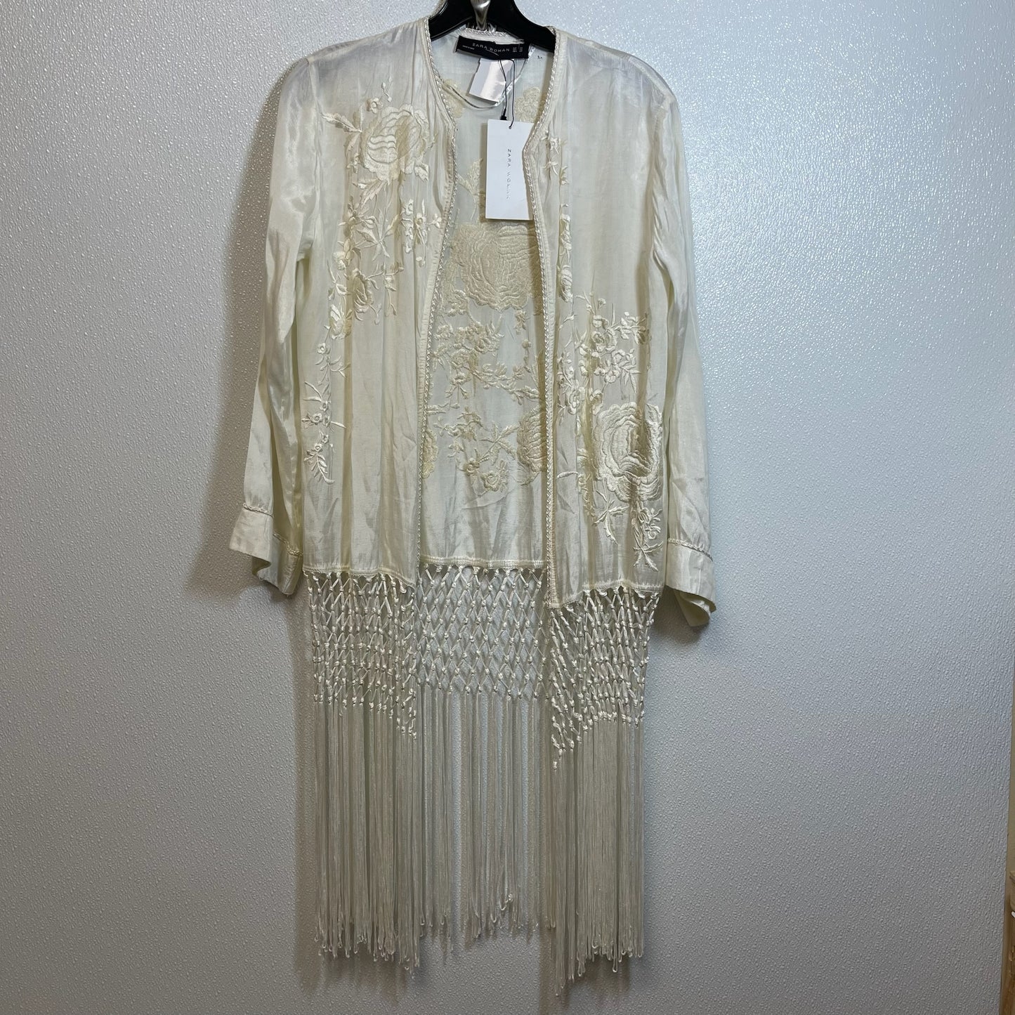 Cardigan By Zara In Ivory, Size: Xs