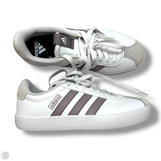Shoes Sneakers By Adidas In White, Size: 8