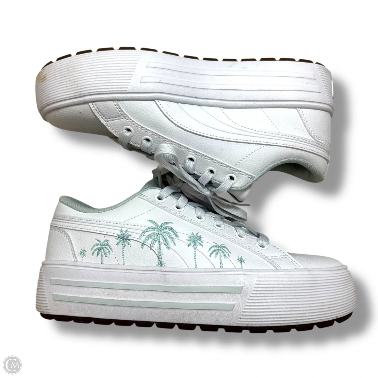 Shoes Sneakers By Puma In White, Size: 7