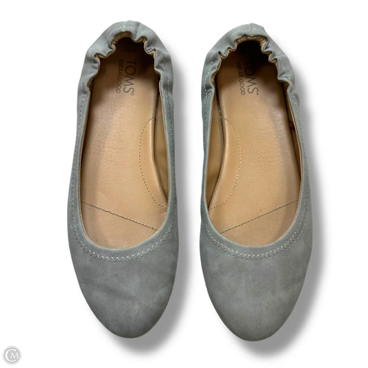 Shoes Flats By Toms In Grey, Size: 8.5
