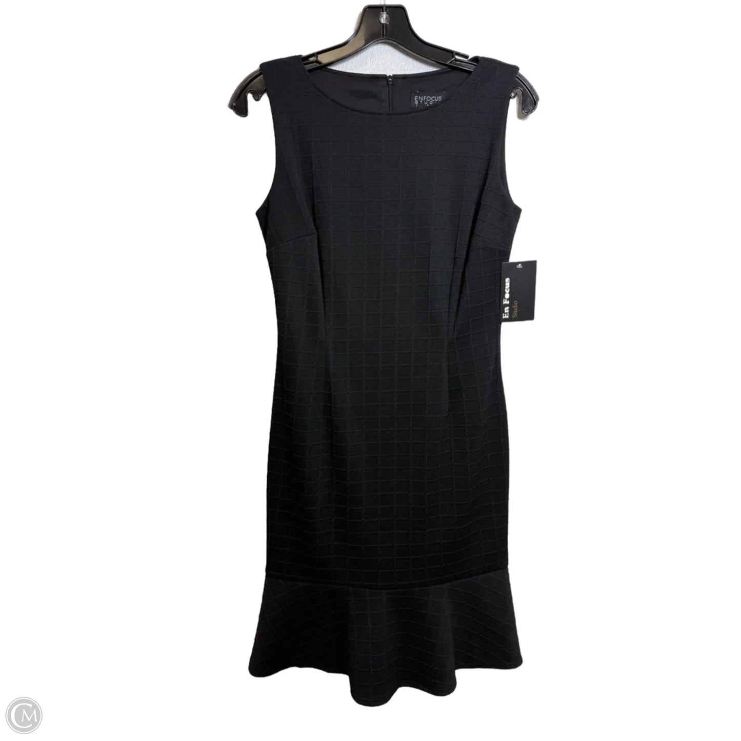 Dress Casual Short By Enfocus In Black, Size: 4