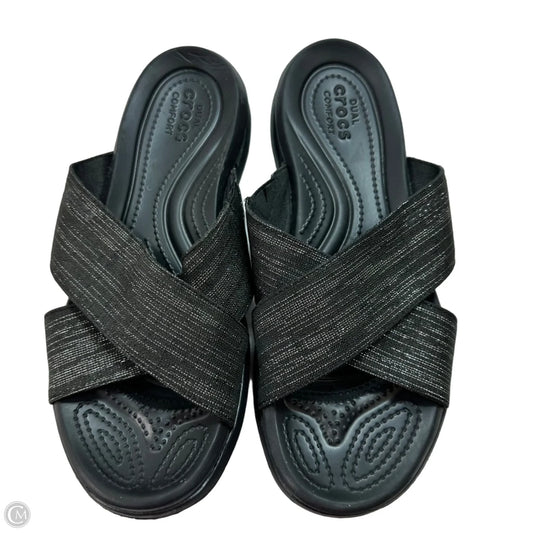 Sandals Flats By Crocs In Black, Size: 9
