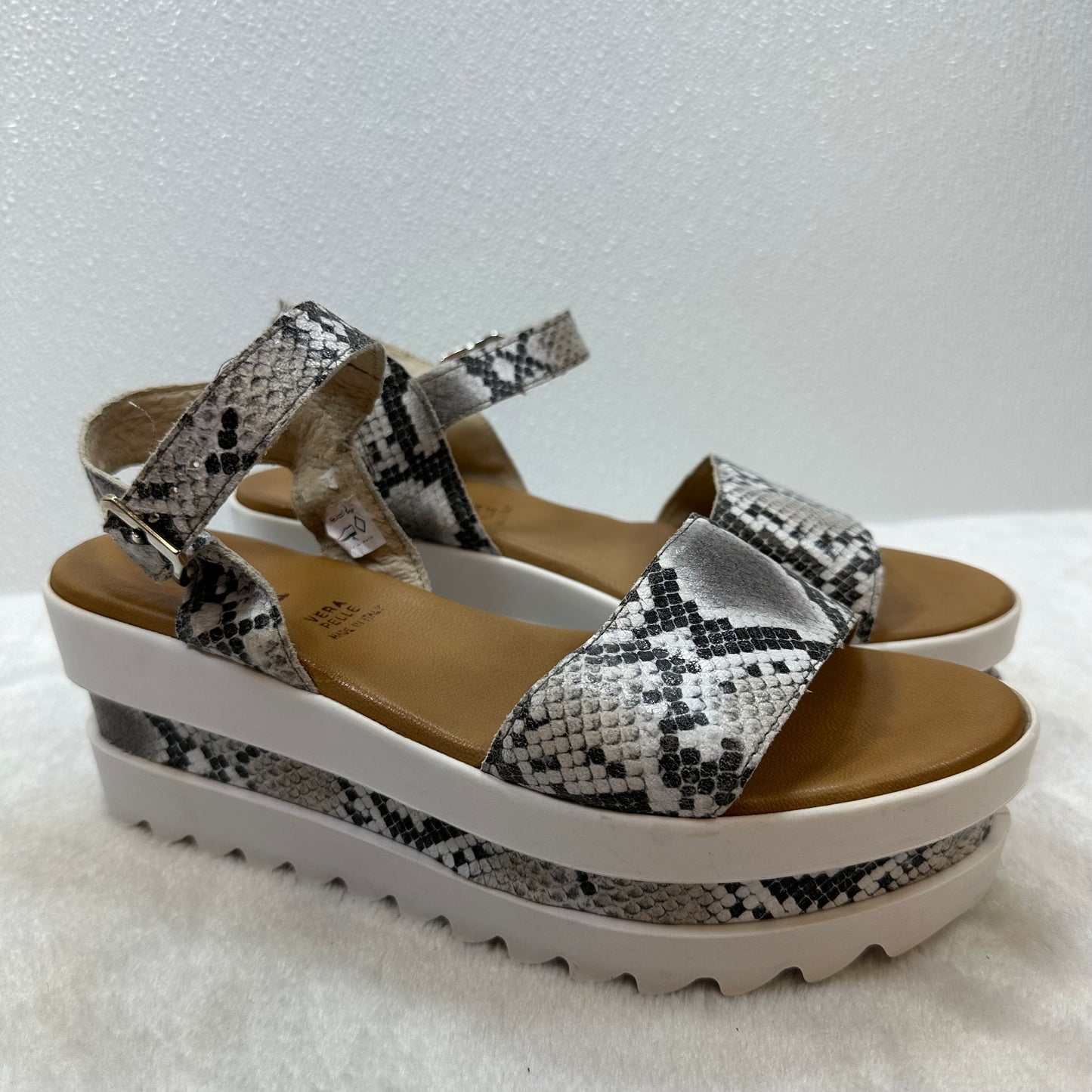 Sandals Heels Wedge By Clothes Mentor  Size: 9
