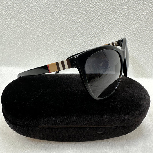 Sunglasses Designer By Burberry