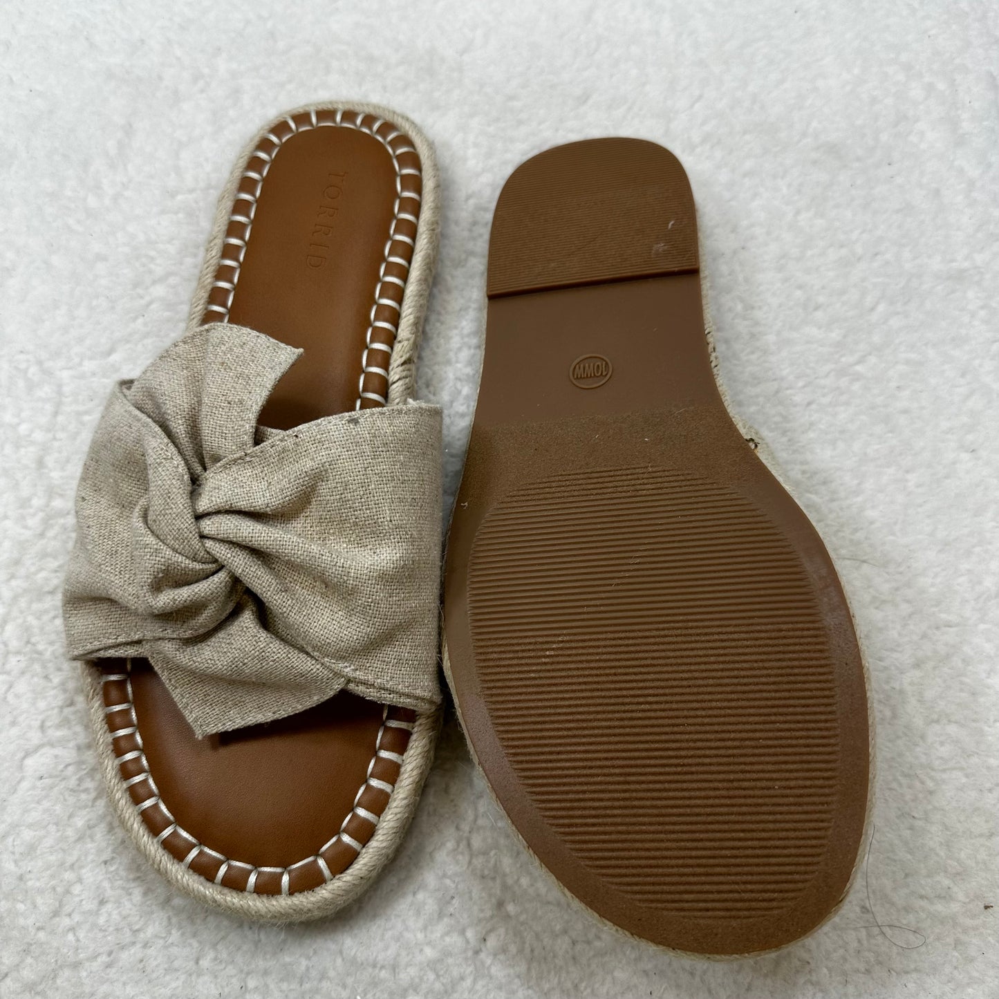 Tan Sandals Flats Torrid, Size 10