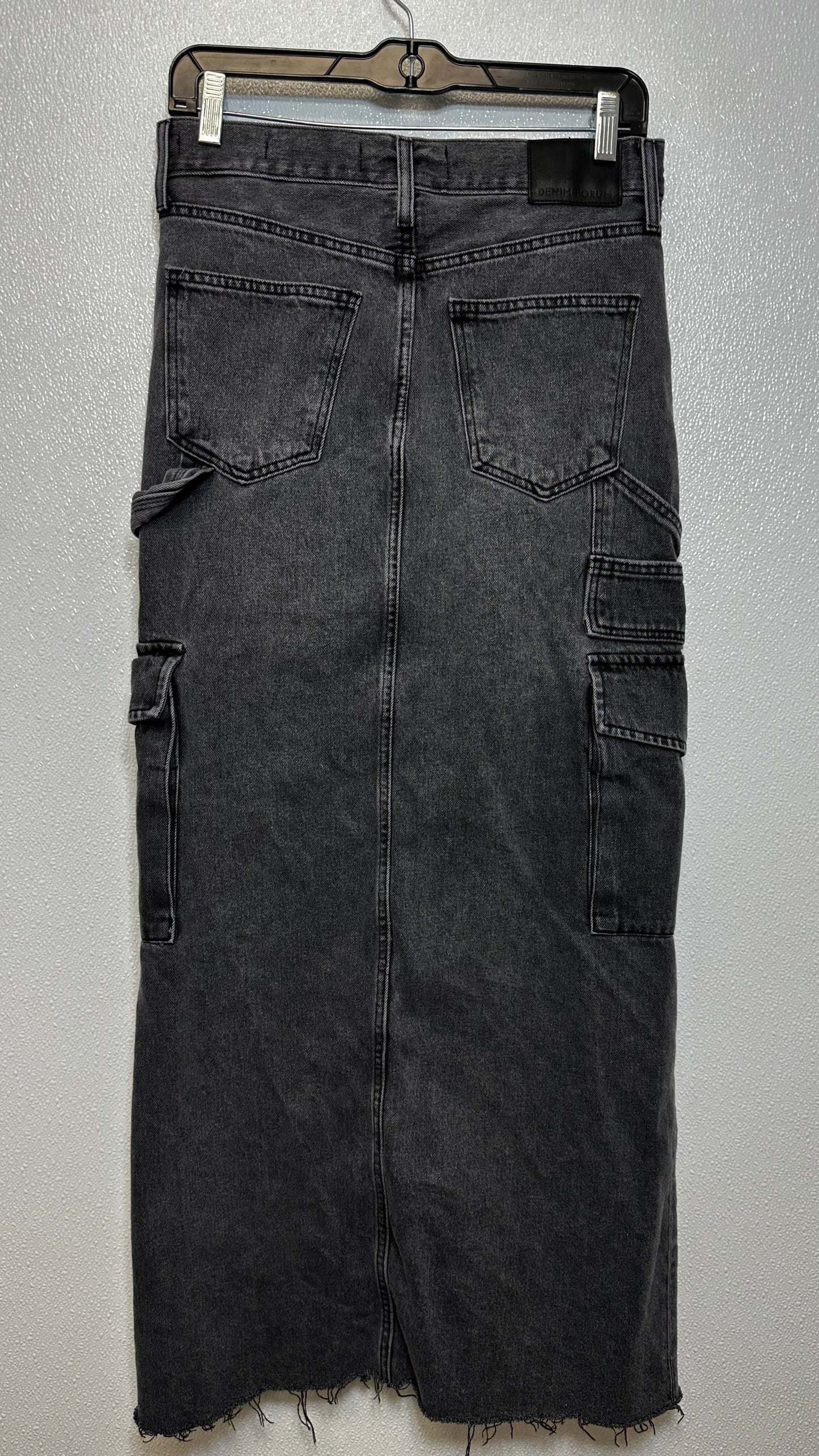 THE 90S MAXI CARGO JEAN SKIRT By Aritiza - Denim Forum In Denim Grey, Size: 0