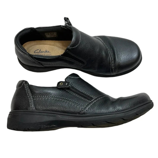 Shoes Flats By Clarks In Black, Size: 10