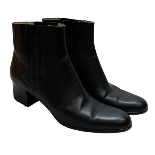 Boots Luxury Designer By Ferragamo In Black, Size: 6.5