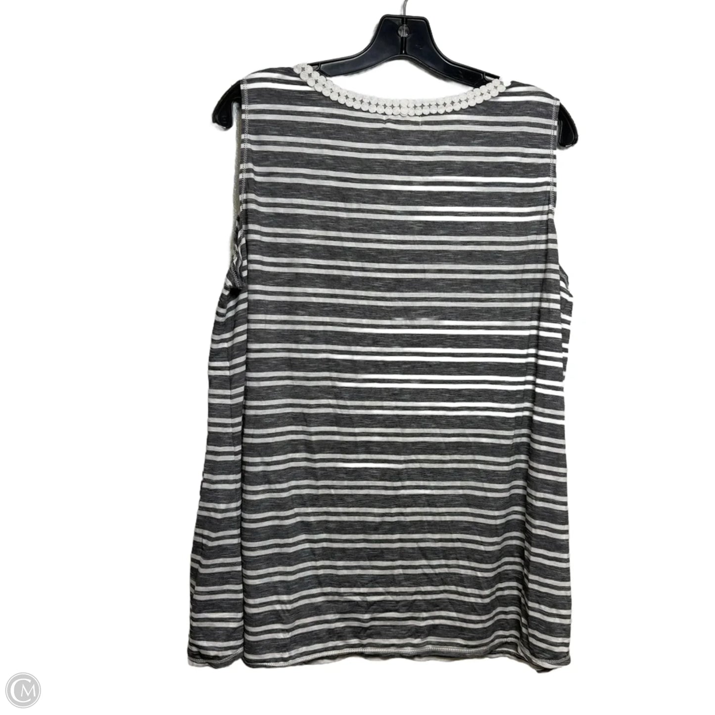 Top Sleeveless By Max Studio In Grey & White, Size: 1x