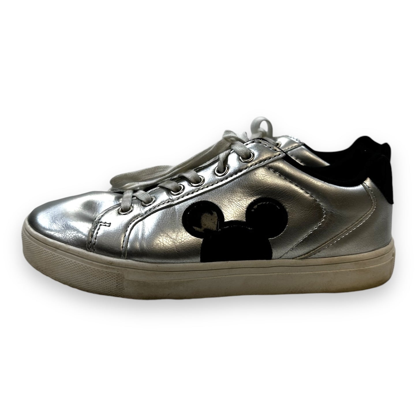 Shoes Athletic By Clothes Mentor In Silver, Size: 8