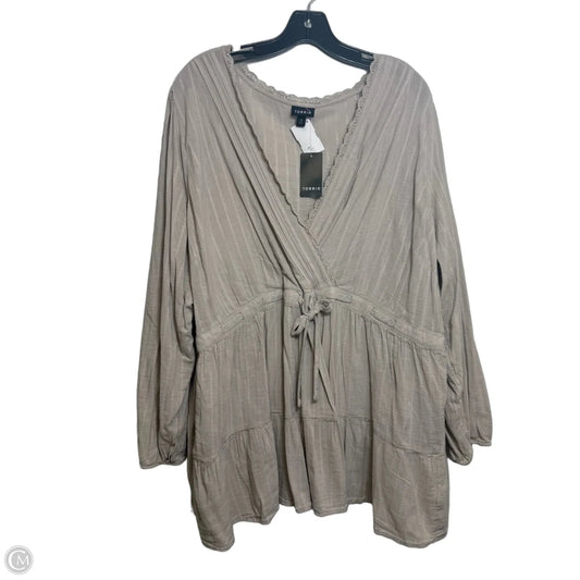Top Long Sleeve By Torrid In Taupe, Size: 4x