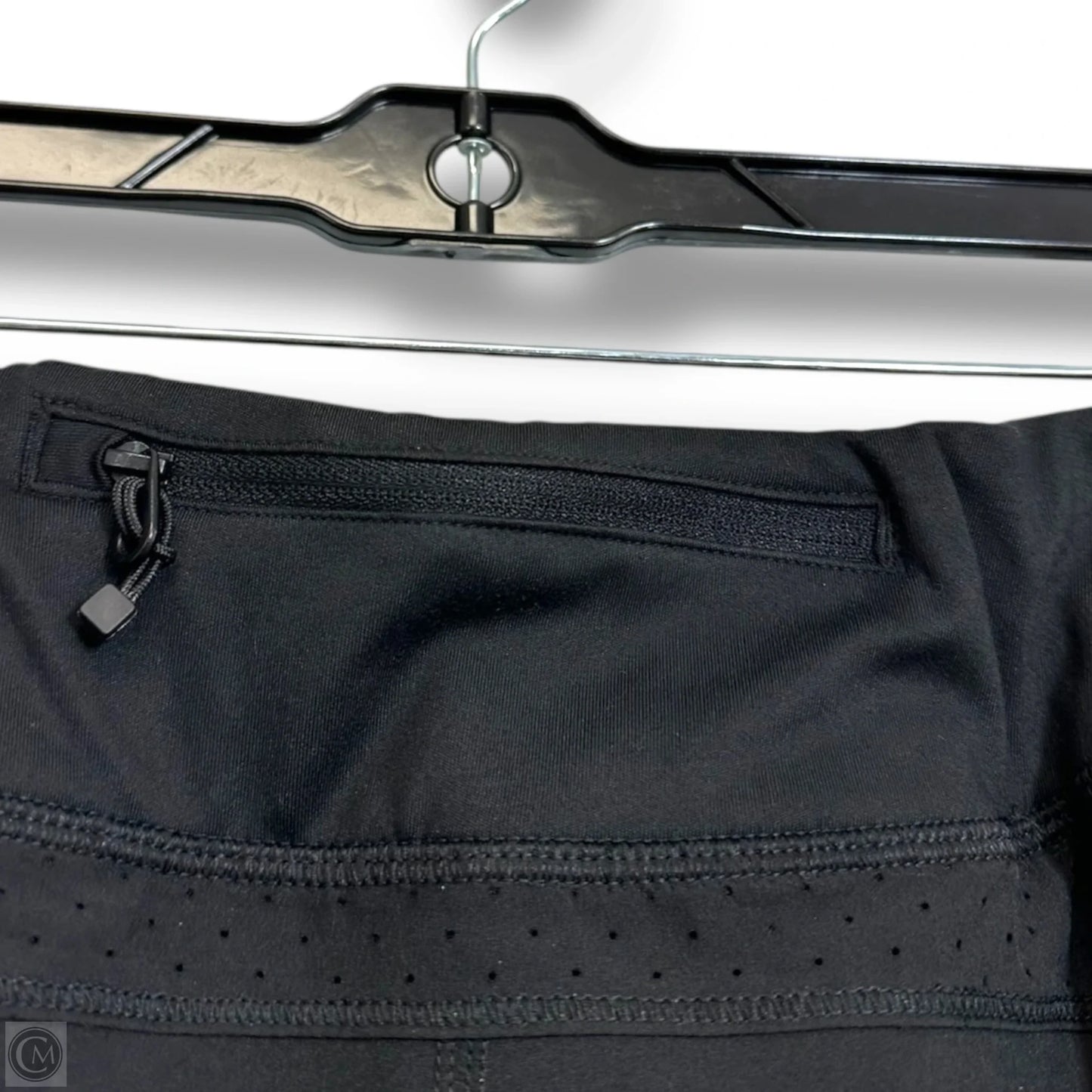 Athletic Shorts By Clothes Mentor In Black, Size: M
