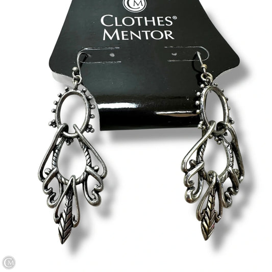 Earrings Dangle/drop By Clothes Mentor