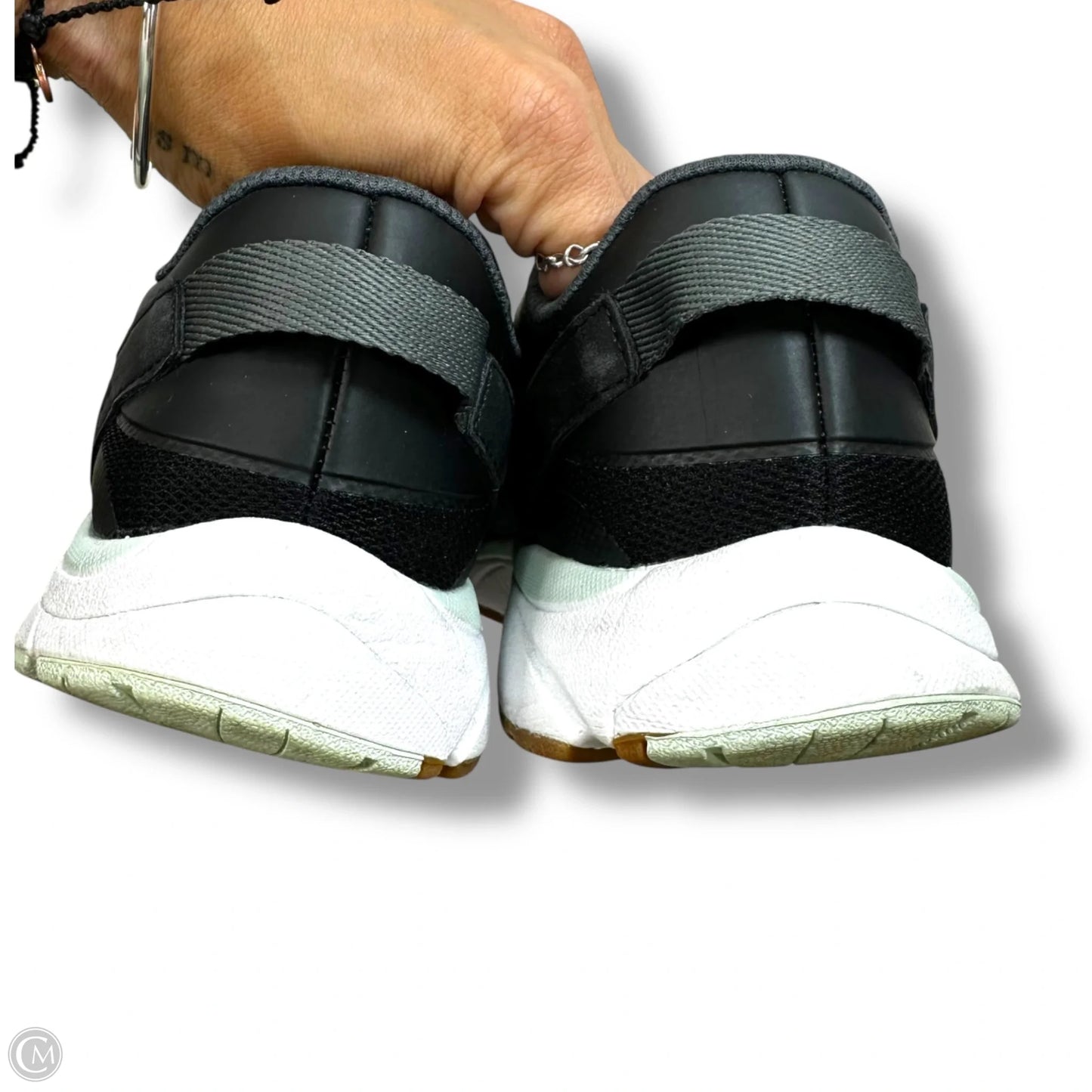 Shoes Sneakers By Vionic In Black, Size: 8.5