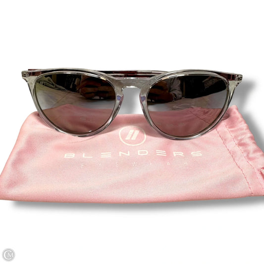 Aspen Rose polarized Sunglasses By Blenders