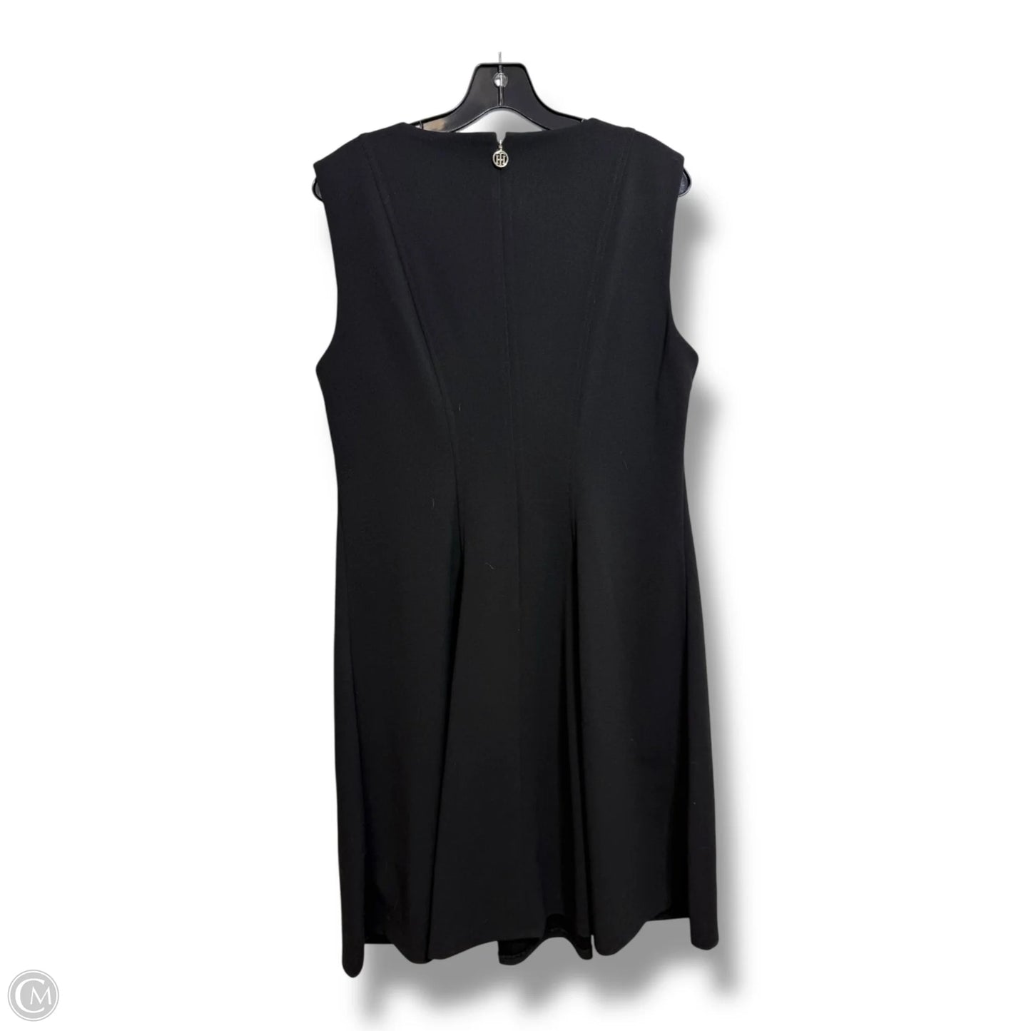 Dress Casual Short By Tommy Hilfiger In Black, Size: 14