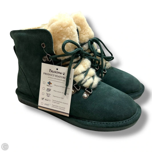 Boots Ankle Flats By Bearpaw In Green, Size: 9