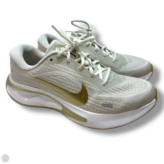 Shoes Athletic By Nike In White, Size: 9