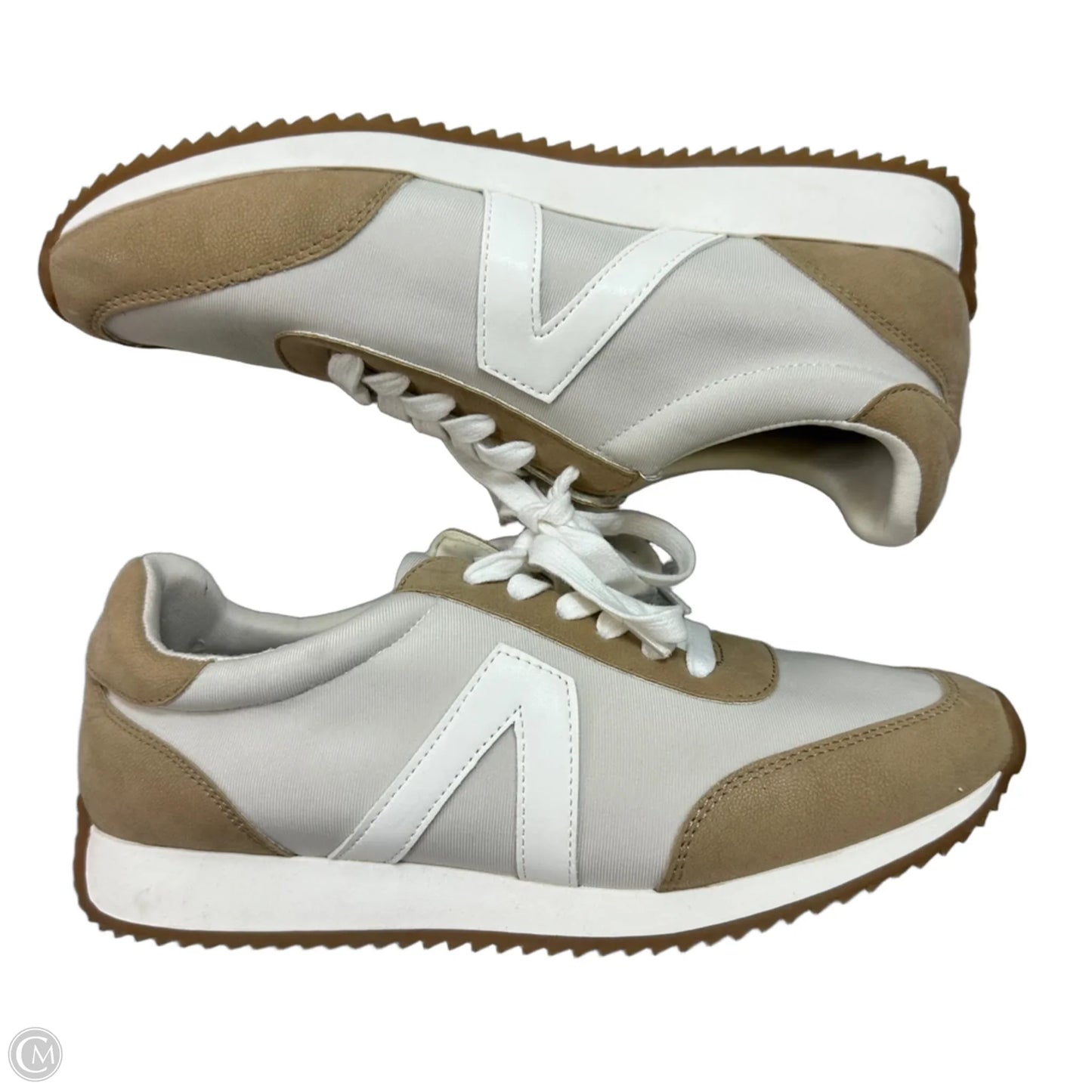 Shoes Sneakers By Mia In White, Size: 9