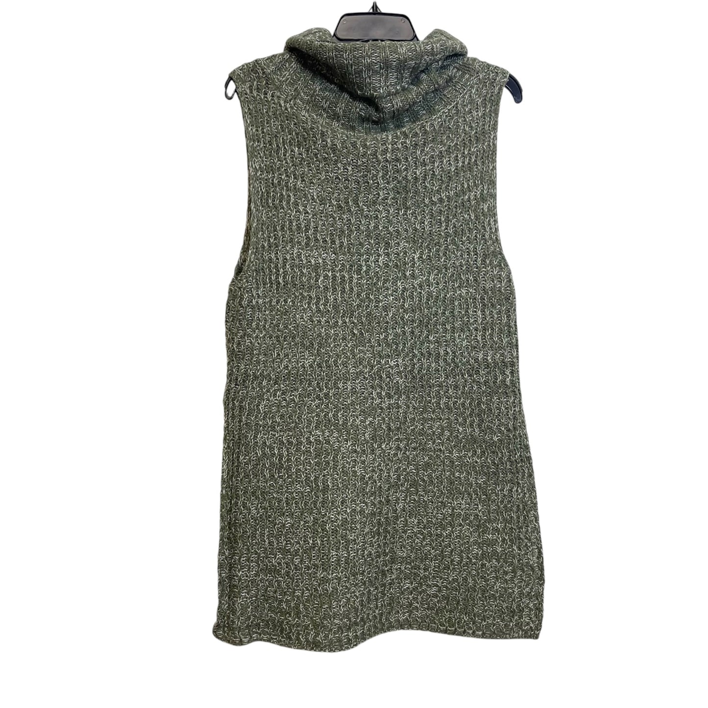 Dress Casual Short By Poof In Green, Size: L