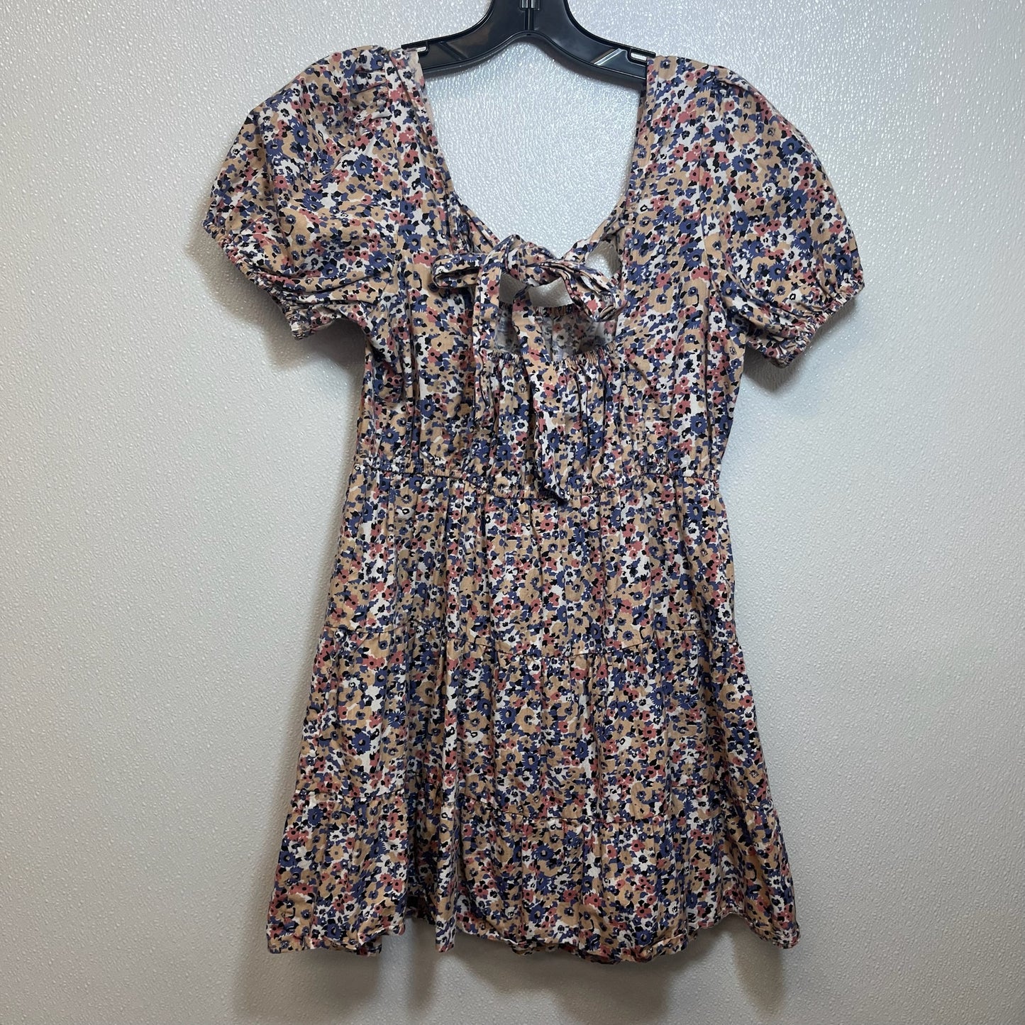 Dress Casual Short By Clothes Mentor  Size: L