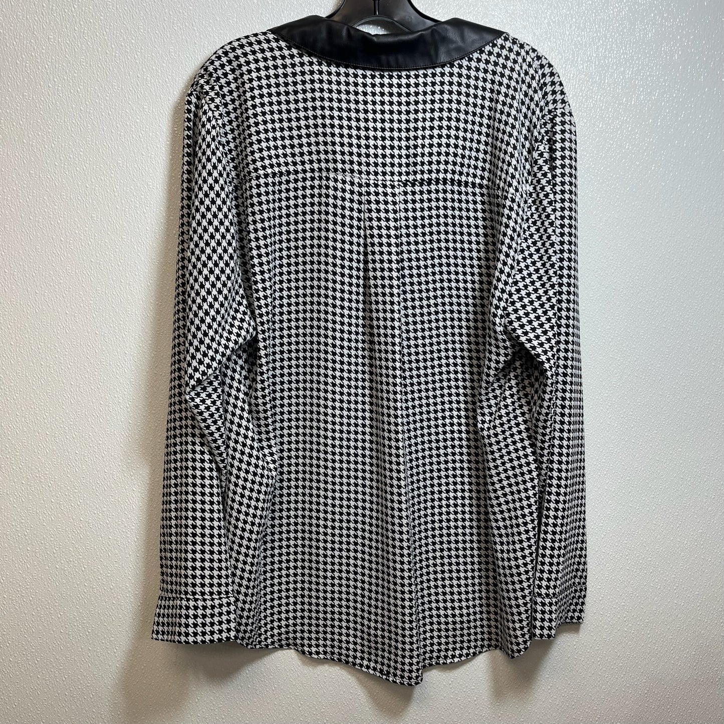 Blouse Long Sleeve By Torrid  Size: 2x