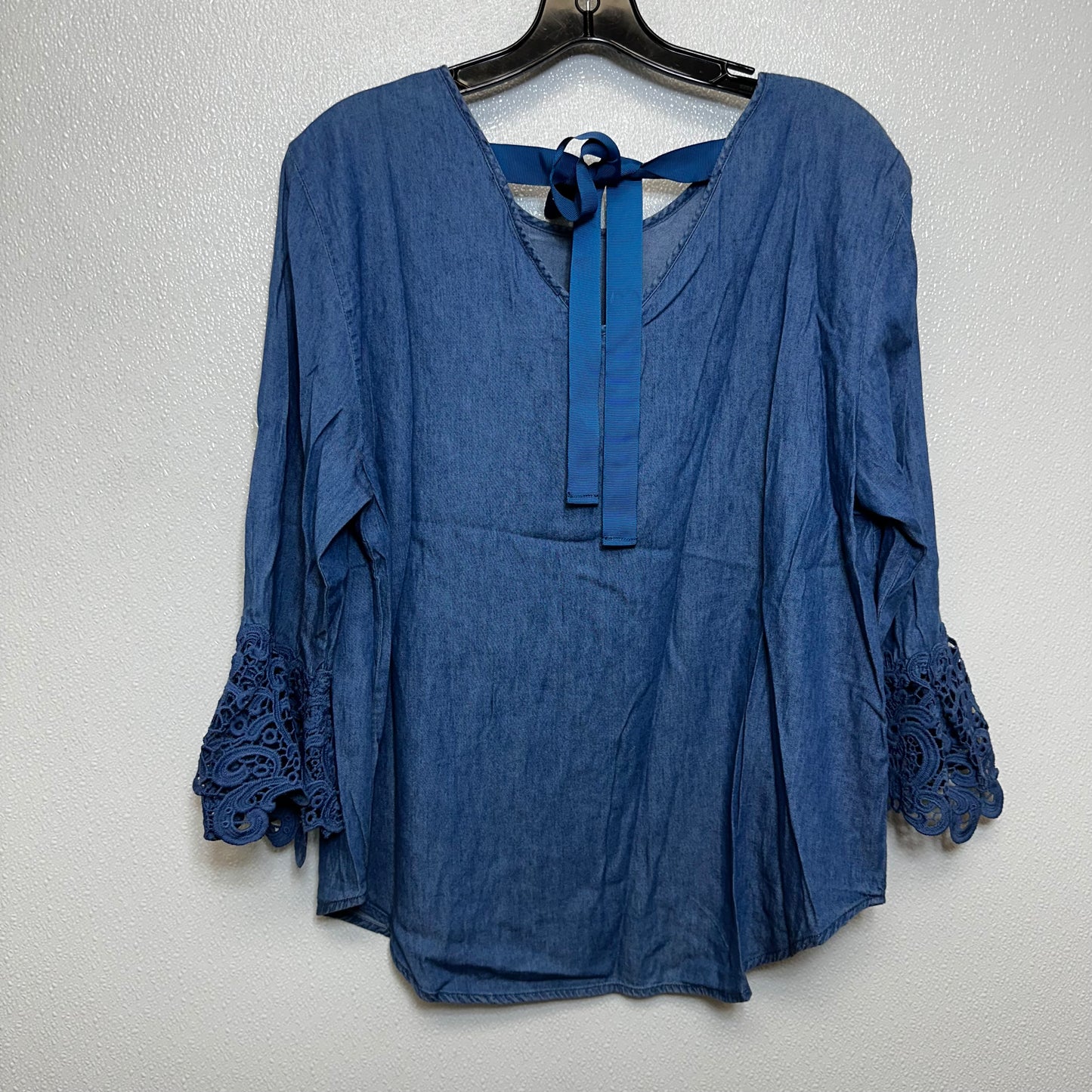 Top Long Sleeve By Clothes Mentor In Denim, Size: 12petite