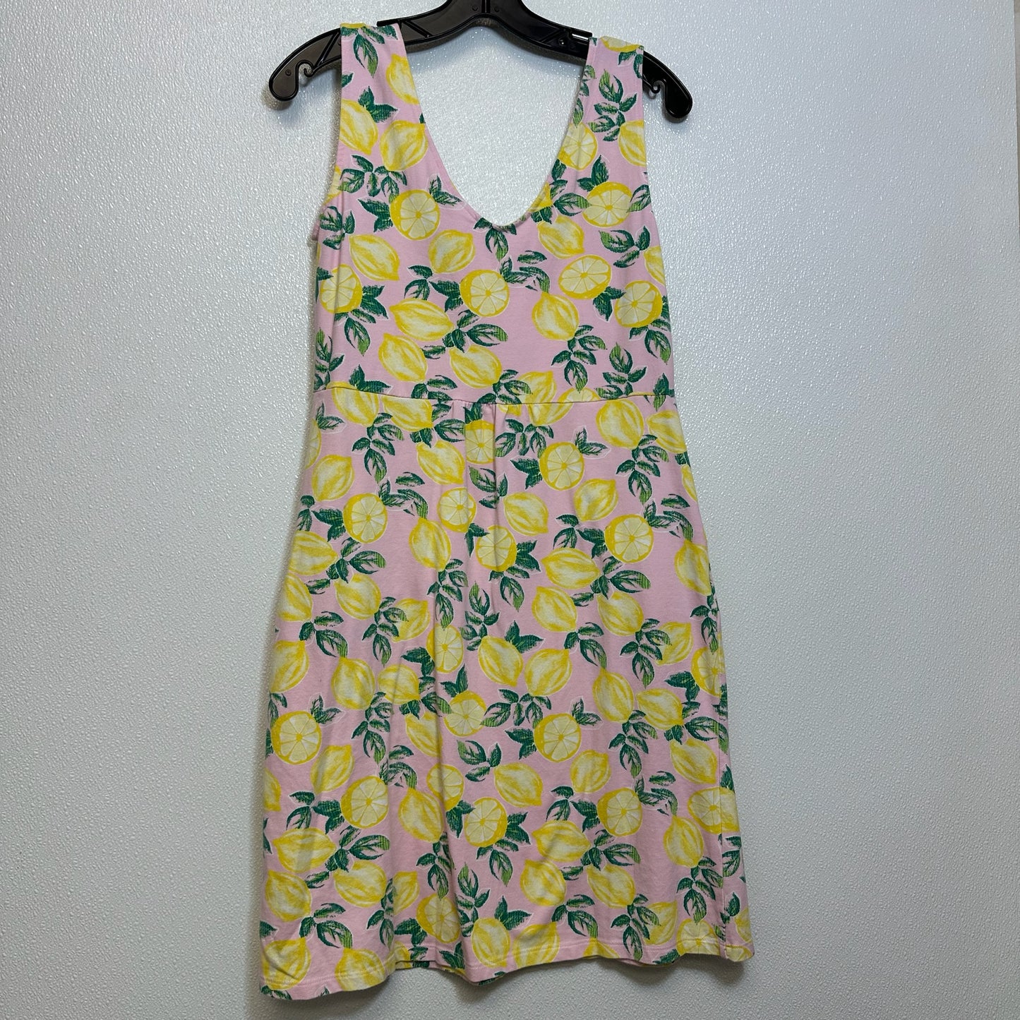 Dress Casual Short By C And C  Size: M