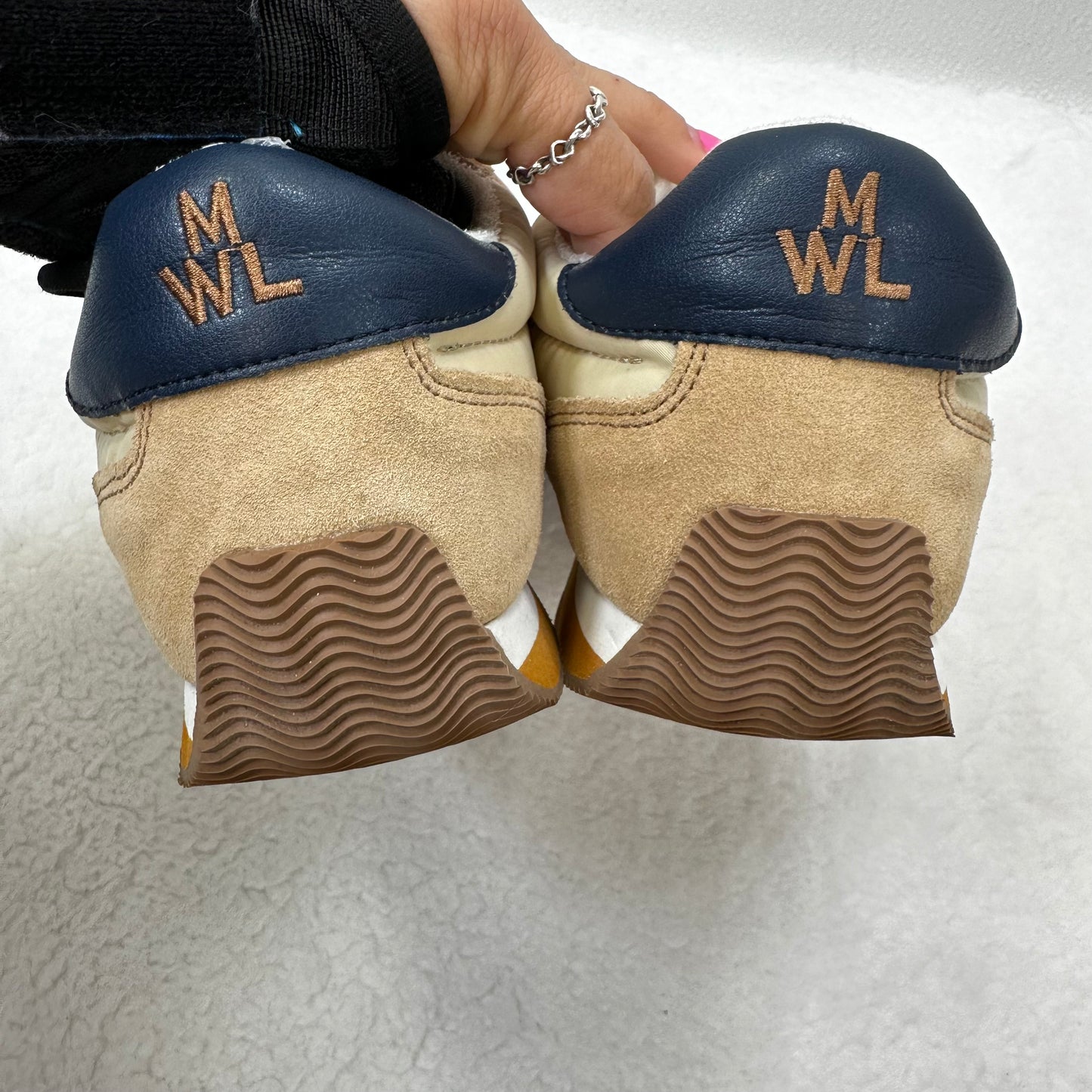 Shoes Sneakers By Madewell  Size: 9