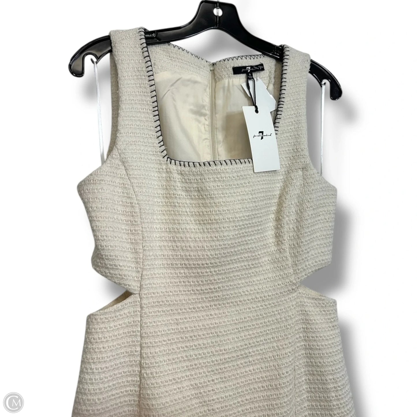 Dress Casual Short By 7 For All Mankind In Ivory, Size: S