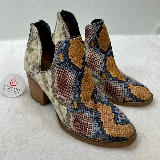 Snakeskin Print Boots Ankle Heels Blondo, Size 6.5