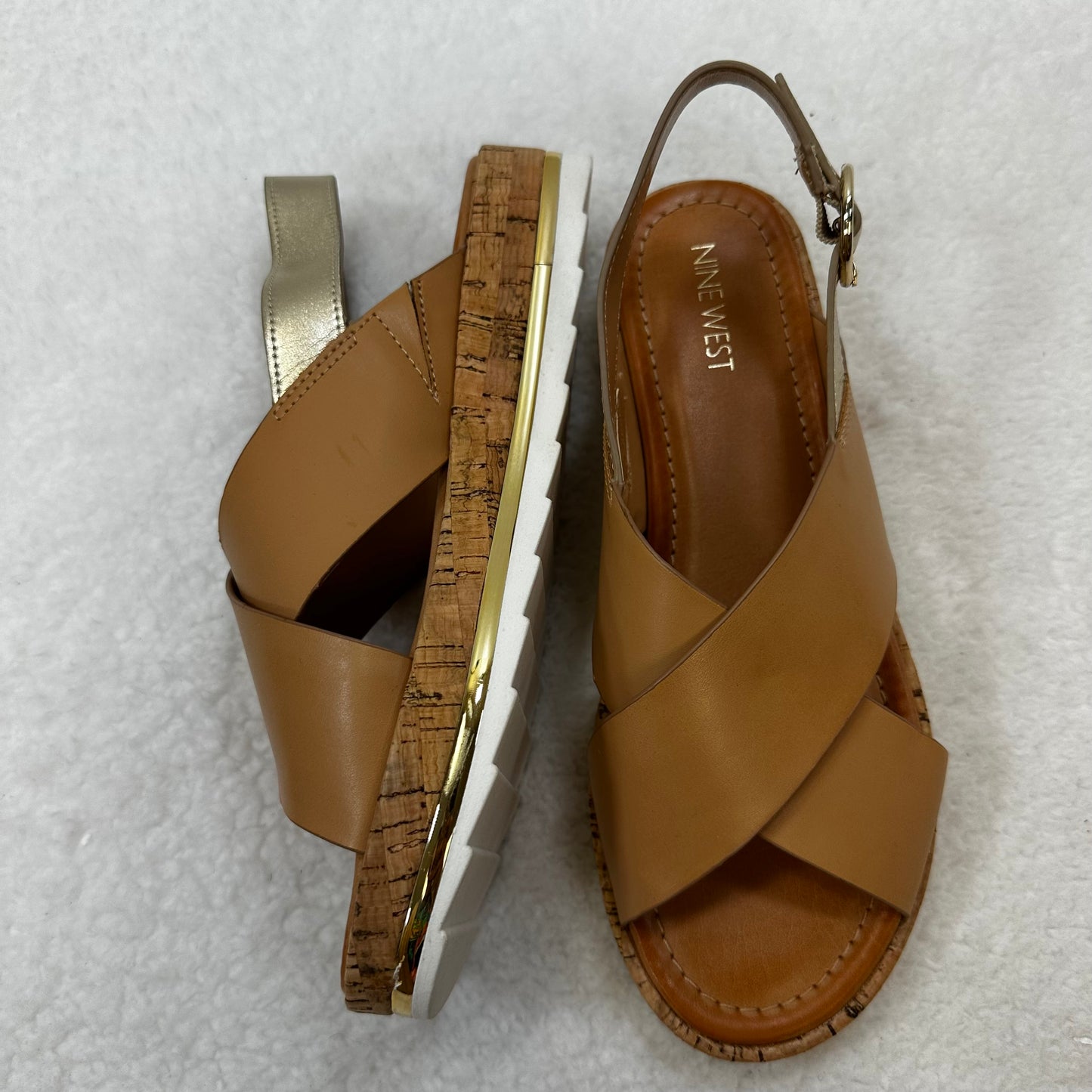 Tan Sandals Flats Nine West Apparel, Size 8.5