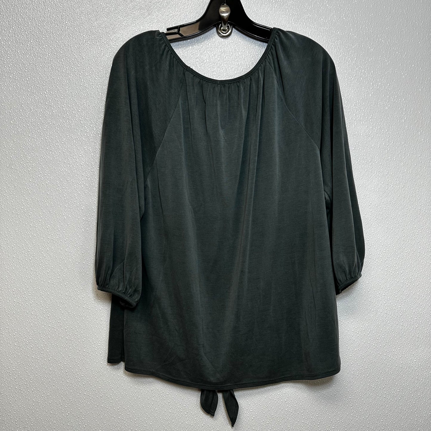 Top 3/4 Sleeve Green Envelope, Size M